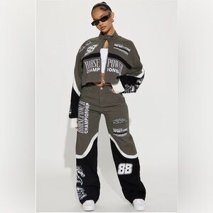 Black and Gray Racing set